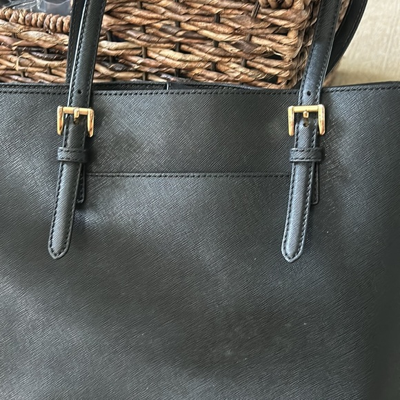 Michael Kors Jet Set Travel Large Tote Saffiano Black Leather. - Picture 6 of 17